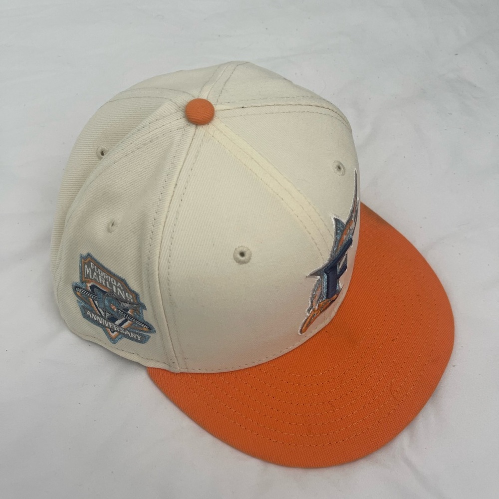 NEW ERA MARLINS FITTED HAT